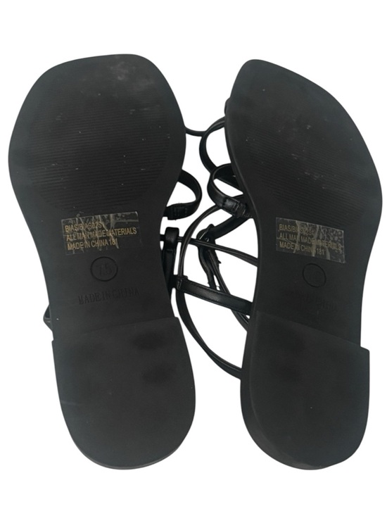 Steve Madden Black Strappy Flat Sandals Women's Size 7.5 - Picture 3 of 4